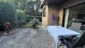 Terrasse mit Blick zum Wald