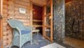 Sauna und ebenderdige Dusche