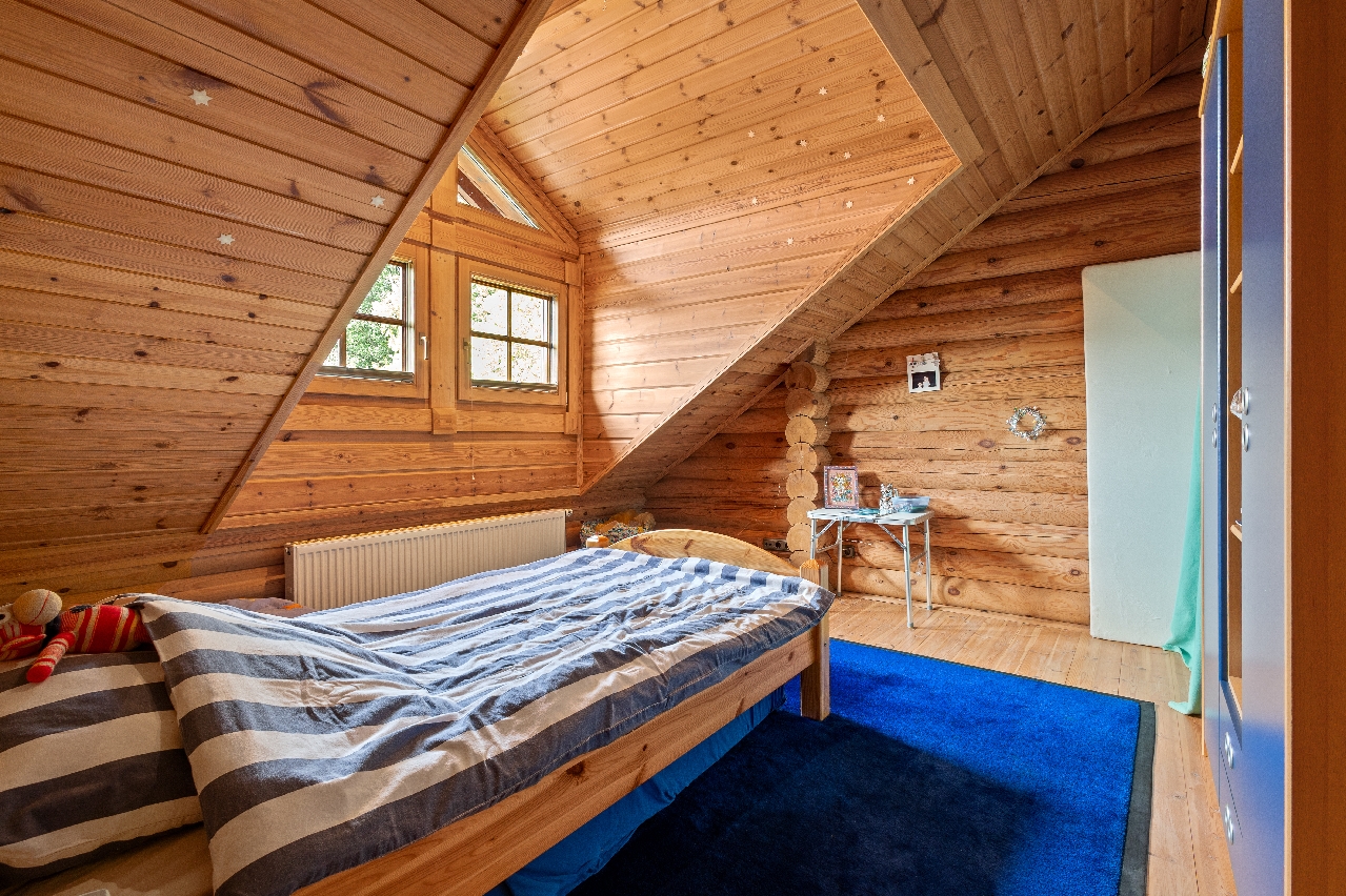 Zimmer 2 Dachgeschoss